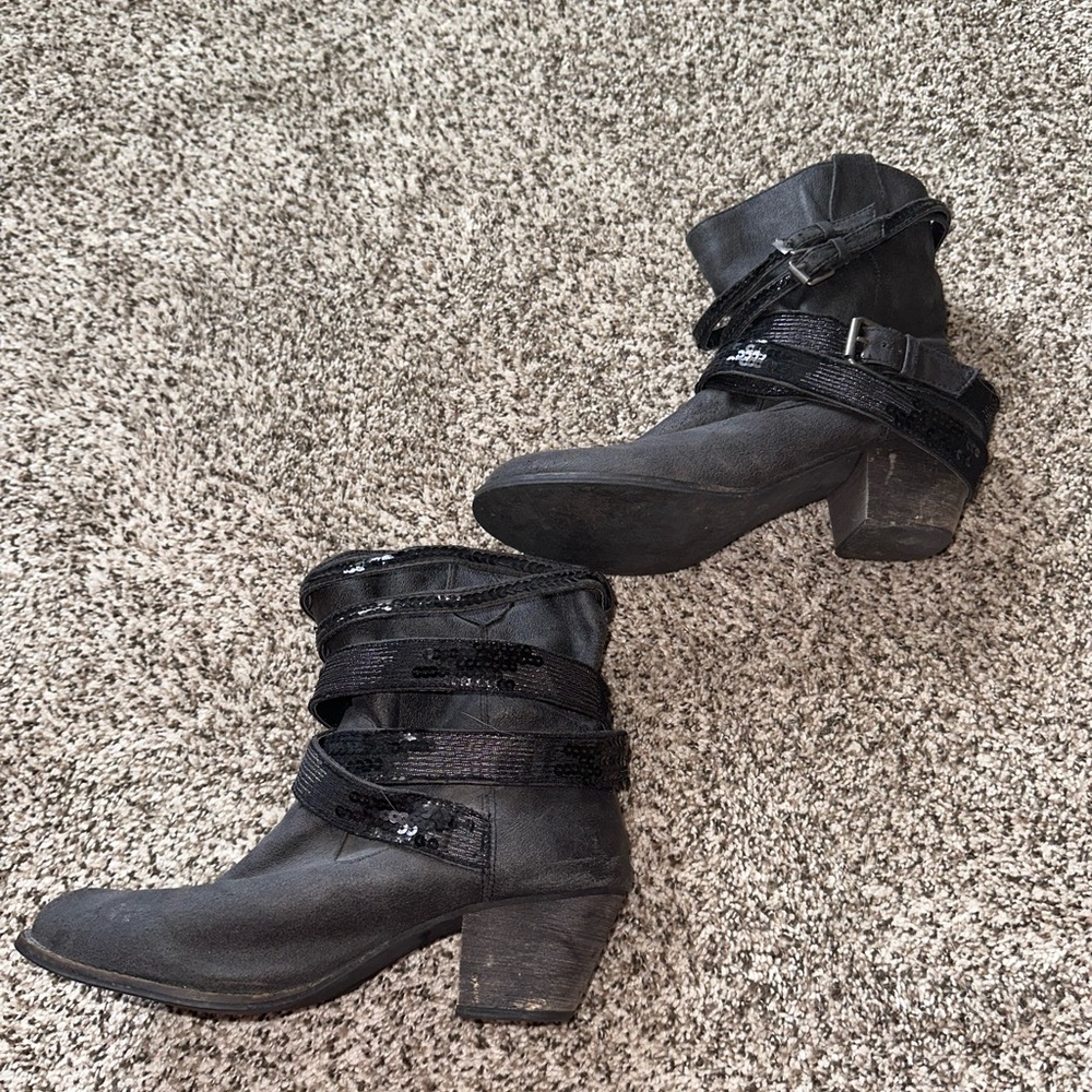 Booties - Picture 5 of 6